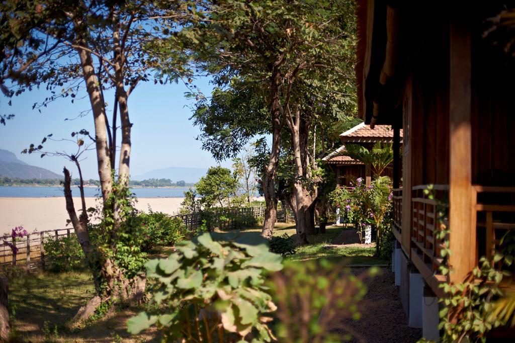 ลา โฟลี่ ลอดจ์ Hotel จำปาสัก ภายนอก รูปภาพ