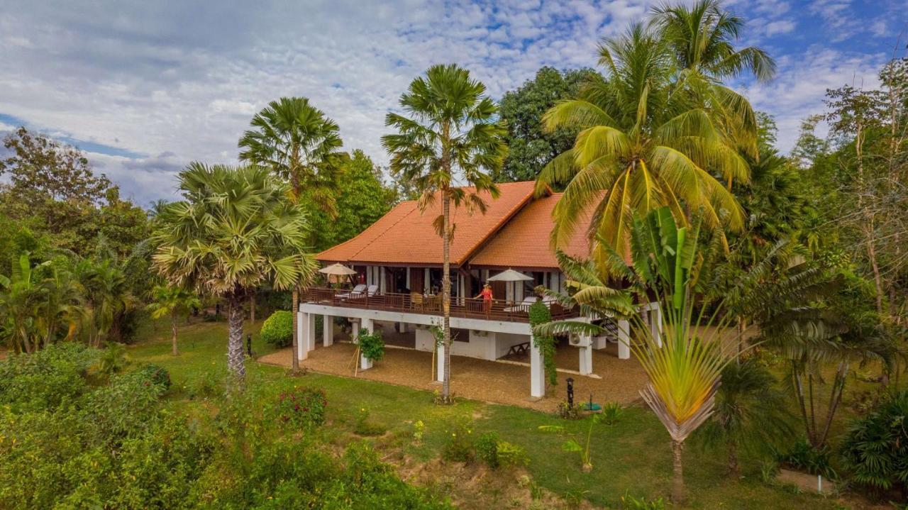ลา โฟลี่ ลอดจ์ Hotel จำปาสัก ภายนอก รูปภาพ