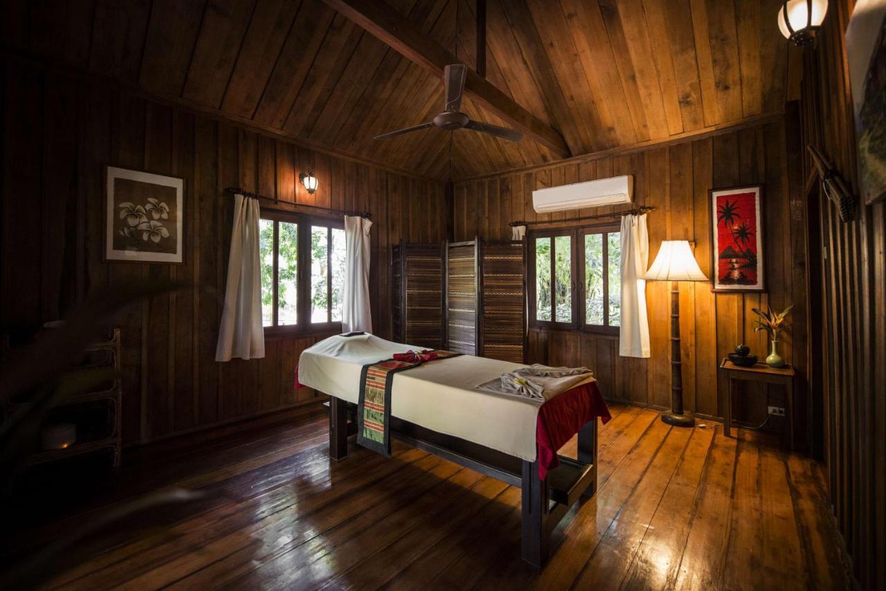 ลา โฟลี่ ลอดจ์ Hotel จำปาสัก ภายนอก รูปภาพ